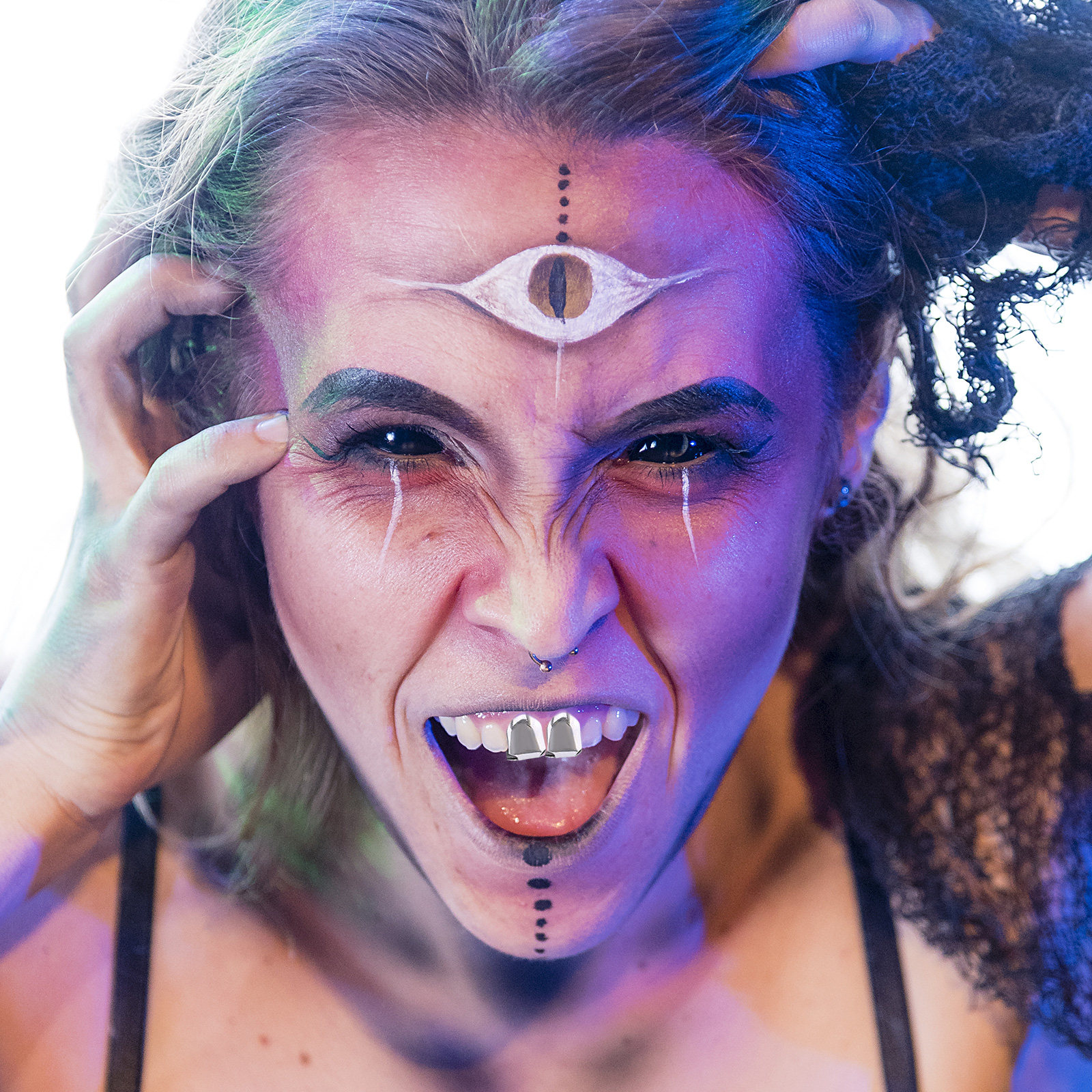 Lot de 2 grilles dentaires dor - Body Jewelry Videos avis et prix